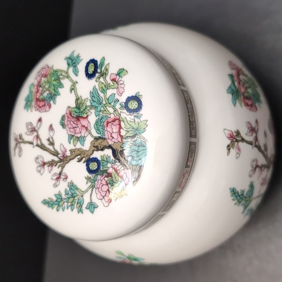 Vintage Sadler England Small White Ginger Jar With The Indian Tree Design. - Picture 2 of 11